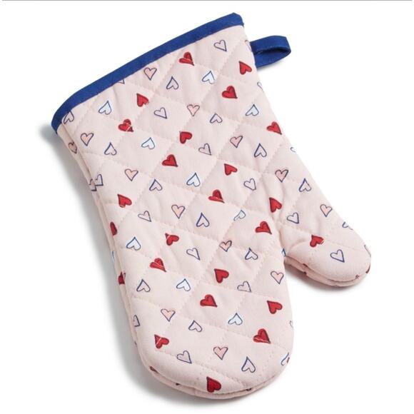 VALENTINE SET HAND TOWELS, OVEN MITT, & PARING KNIVES MARTHA STEWART COLLECTION - Picture 3 of 6